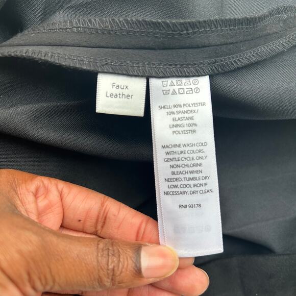 ❌SOLD❌ Camila Coelho Black Faux Leather Pleated Mini Dress Size XS - Picture 11 of 11